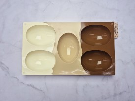 Molde silicona tricolor 5 huevos lisos grandes